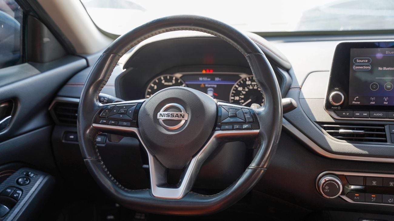 نيسان ألتيما