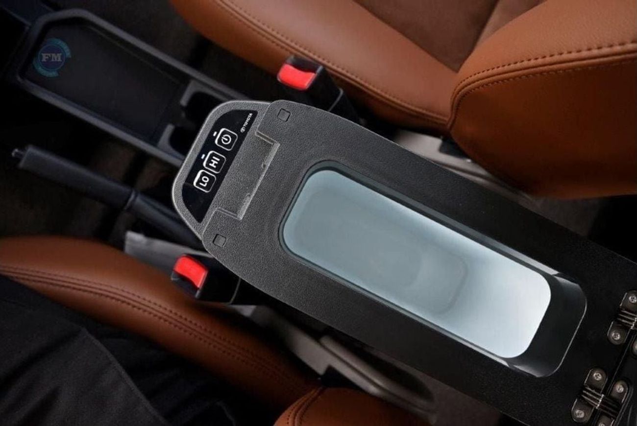 Toyota Land Cruiser 70 76 SDLX 4.0L Petrol 4WD Automatic