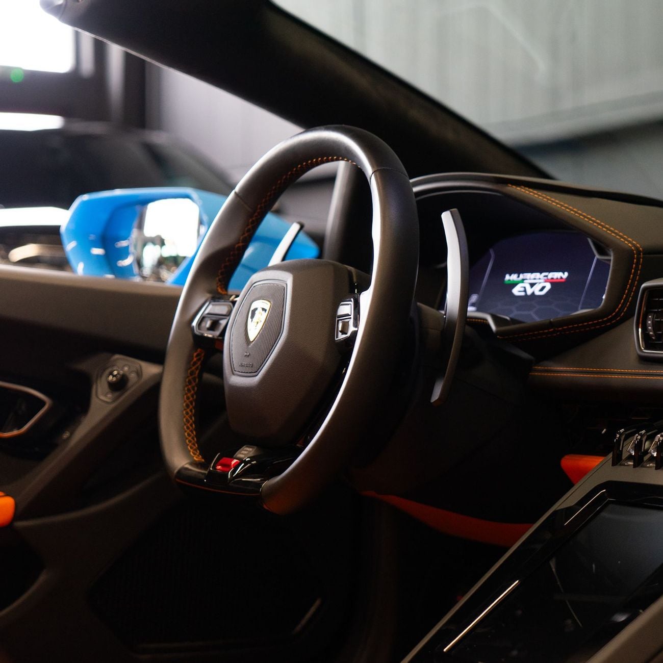 Lamborghini Huracan Evo Spyder AED 19,147 P.M • 0% Downpayment • Lamborghini Huracan EVO Spyder • 1 Year Warranty