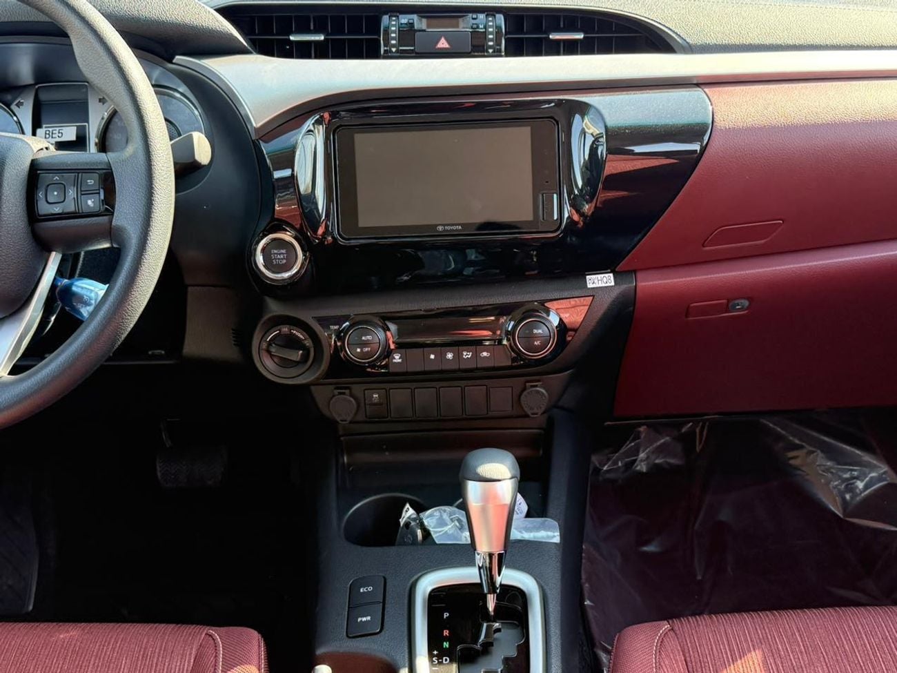 Toyota Hilux SR5 2.7L Petrol 4WD 2026 Export Price @ 137,500 AED