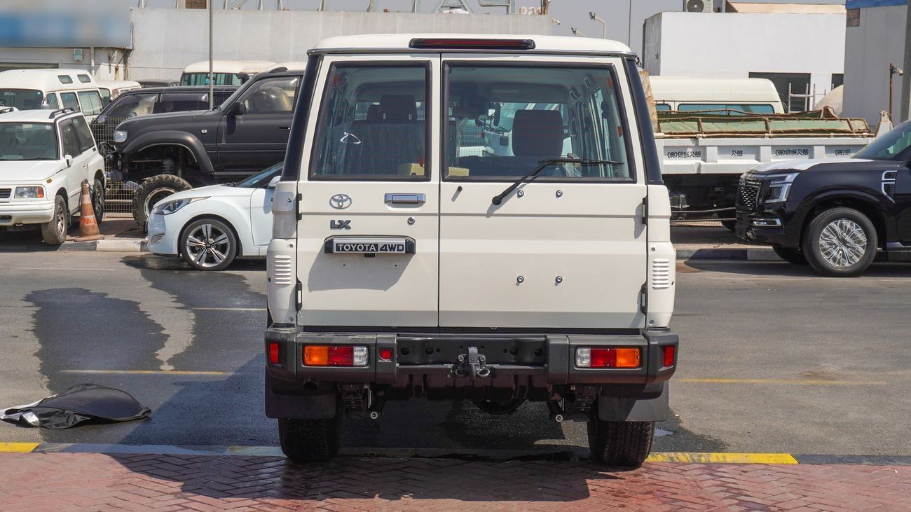 تويوتا لاند كروزر 70 LX 2.8L DIESEL Oman Specs