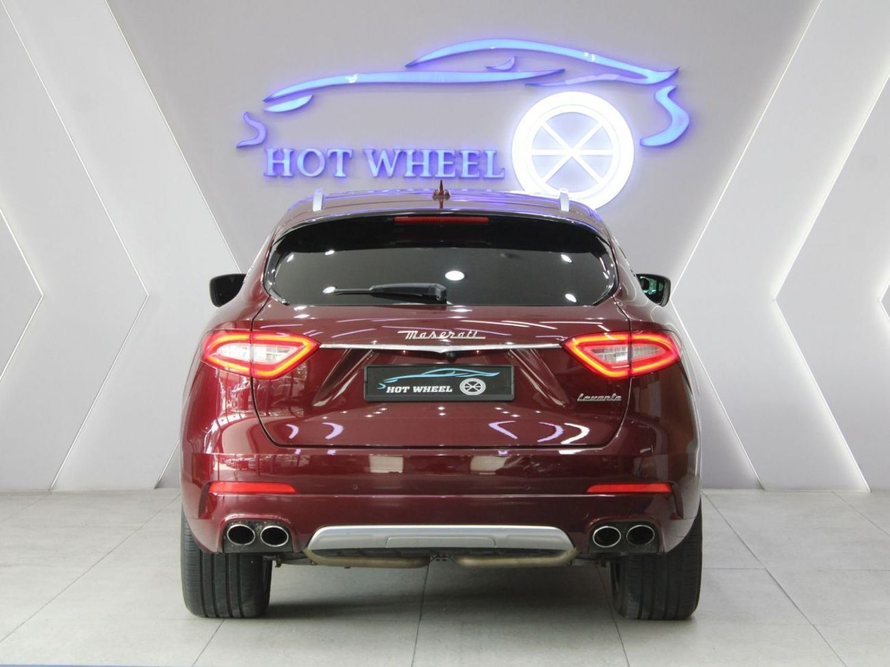 مازيراتي ليفونت SQ4 | V6