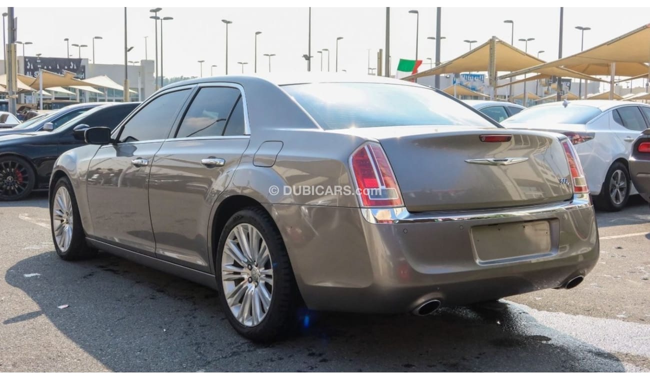 كرايسلر 300C بلس