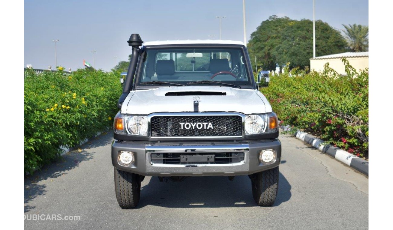 Toyota Land Cruiser Pick Up Pickup SINGLE CABIN V8 4.5L DIESEL MT WITH DIFF.LOCK