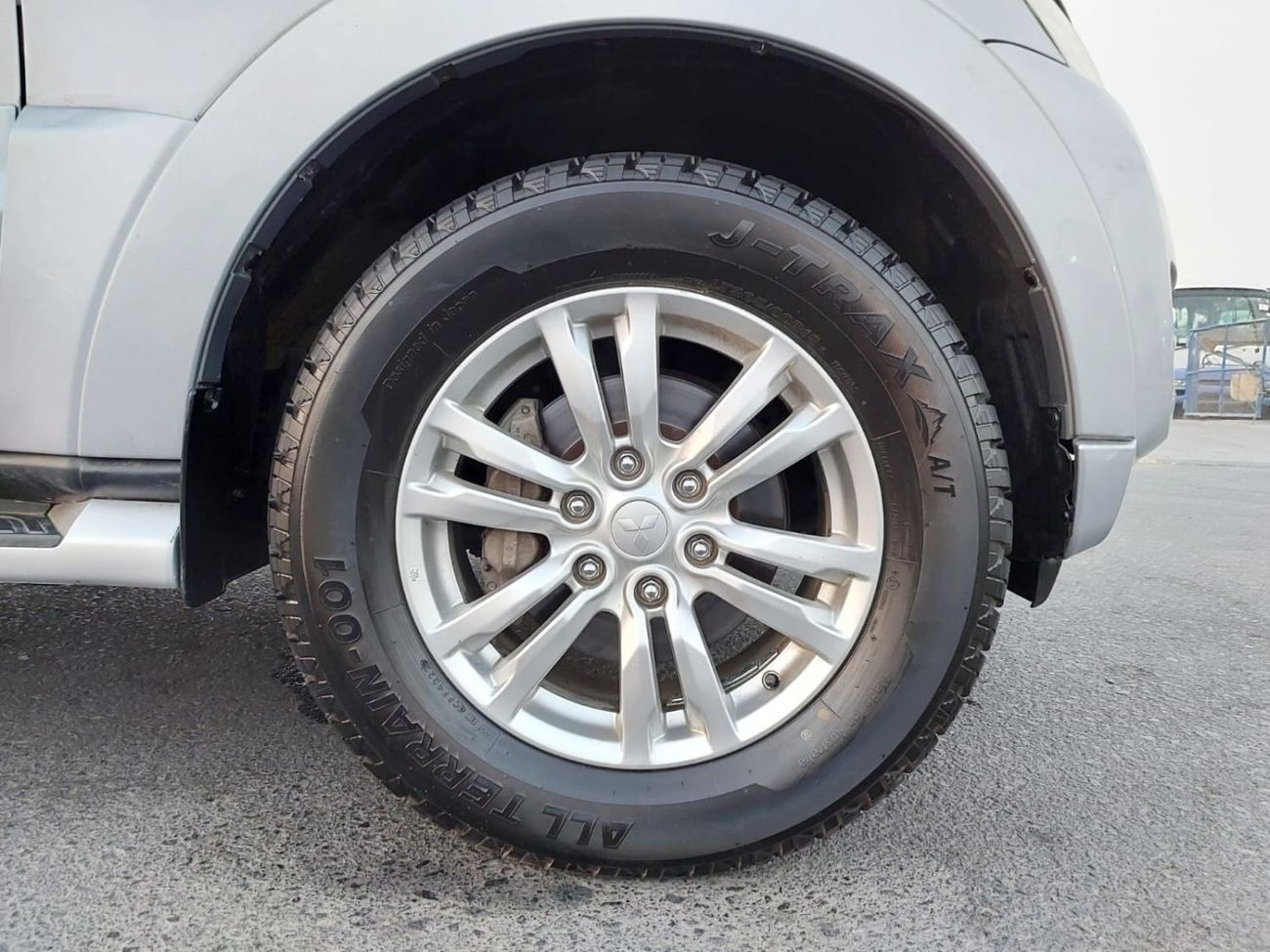 Mitsubishi Pajero MITSUBISHI PAJERO RIGHT HAND DRIVE(PM00842)