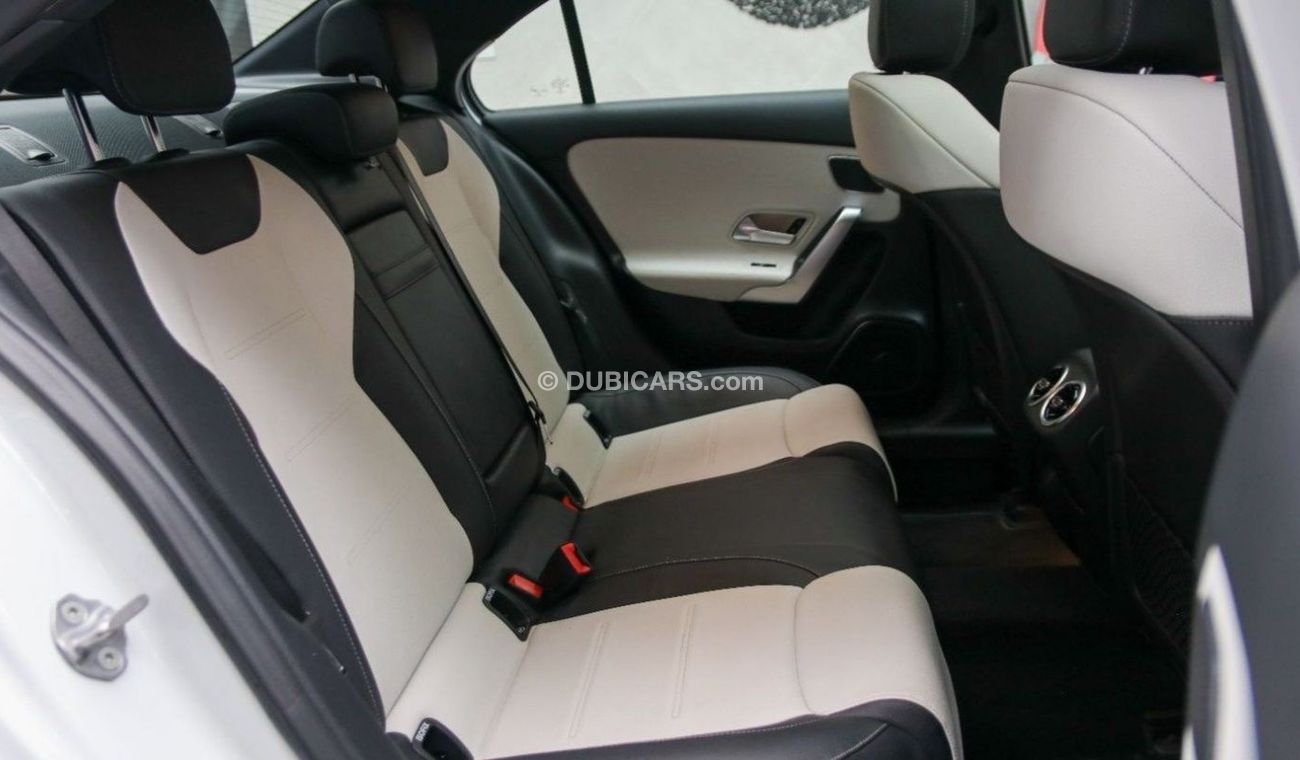 مرسيدس بنز A 220