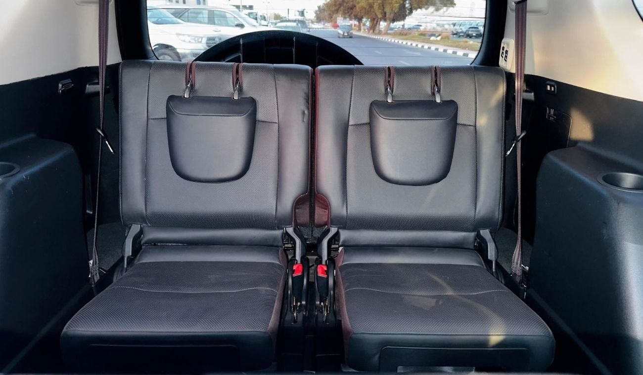 تويوتا برادو [QISJ IN DUBAI] | RHD | SUNROOF | 2019 | 2.8L DIESEL ENGINE | Leather Electric Seats 7