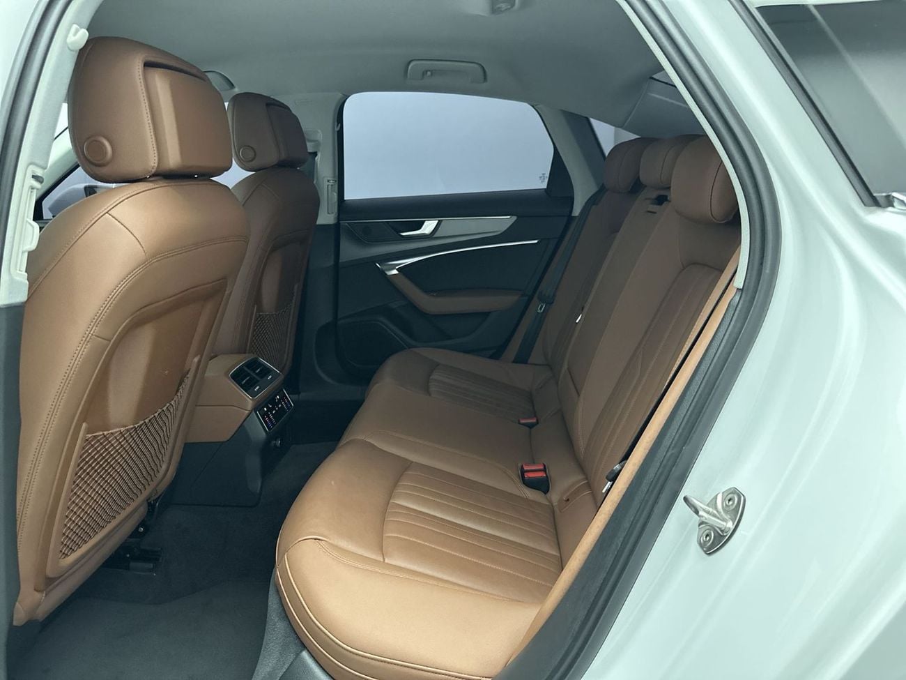 أودي A6 40 TFSI 190hp FWD Business (Ref# 056697) EXCLUSIVE RAMADAN OFFER