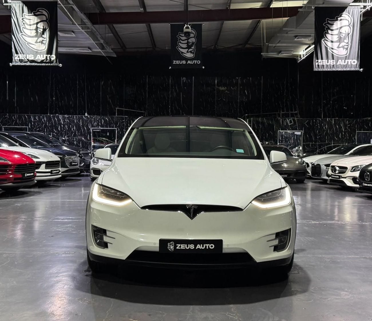 Tesla Model X 75D 2018 Tesla Model X Full Service History, Carbon Fiber Package, Falcon Wing, GCC