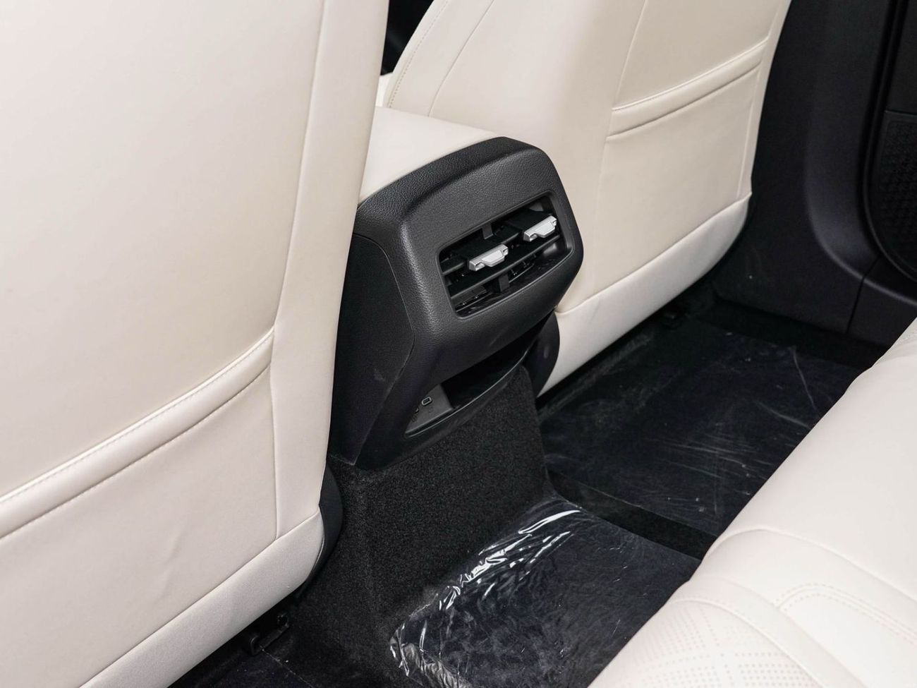 BYD QIN PLUS BYD QIN PLUS 1.5L DM-I LEADING 2025