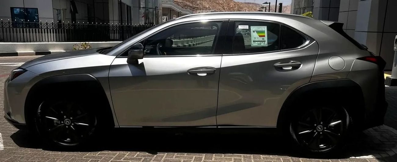 لكزس UX300h Elite Lexus UX 300e 2025 مواصفات خليجية