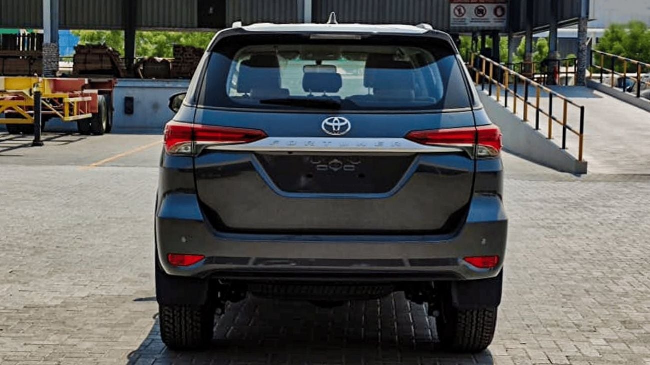 تويوتا فورتونر TOYOTA FORTUNER 2.7L EXR AT 2023 (Export Only)