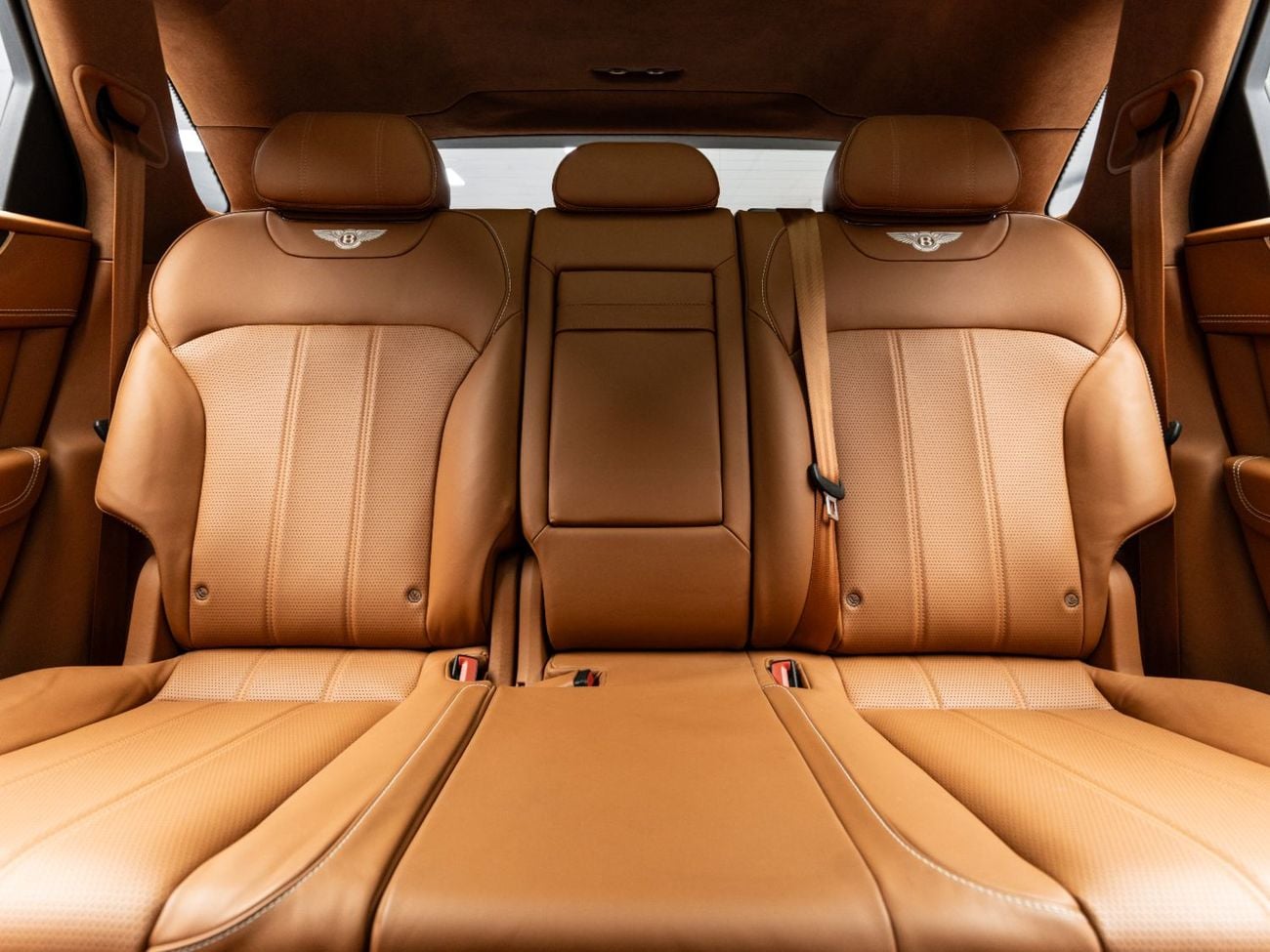 Bentley Bentayga STD BUY NOW, PAY 2027 | THE BLACKLINE STANDARD | 12 Month Blackline Warranty, GCC, Low KM's