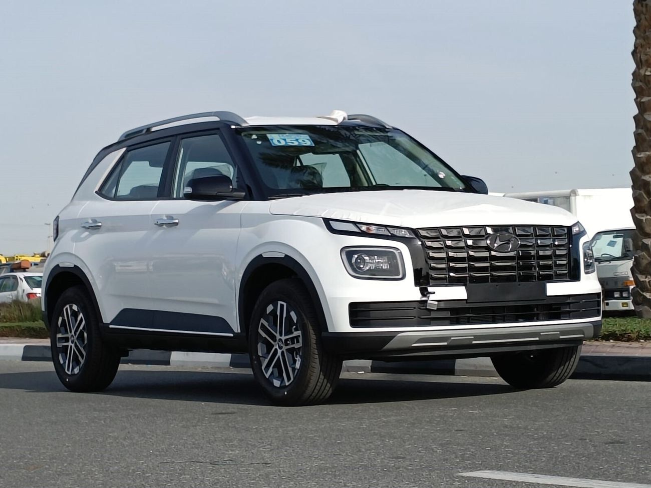 Hyundai Venue Premier Plus Turbo/ 1.0L V4/ SUNROOF/ FULL OPTION (CODE # VEN10AF)