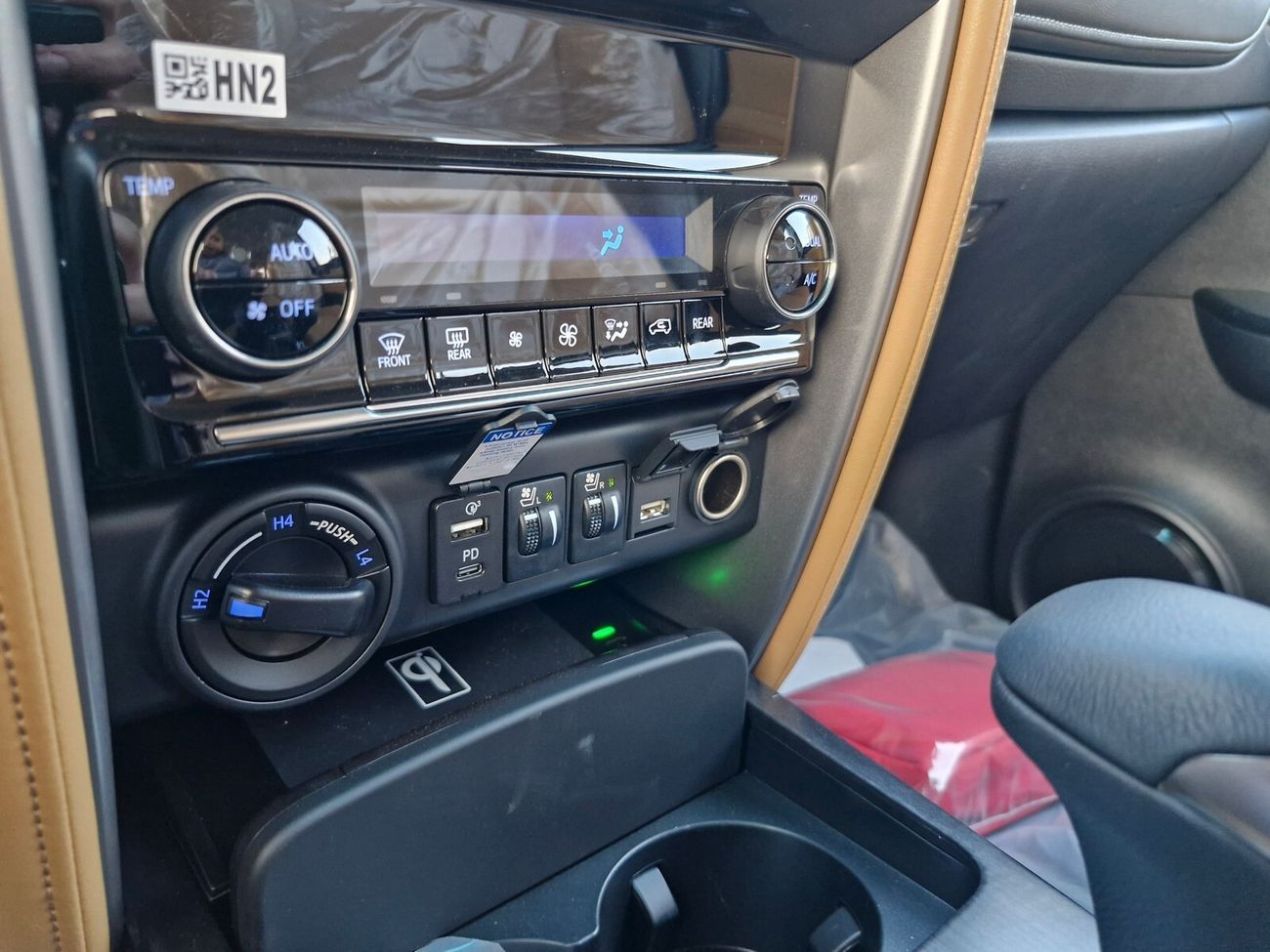 تويوتا فورتونر Toy. Fortuner 4x4 4.0L Pet - V6- A/T - 24YM – FULL