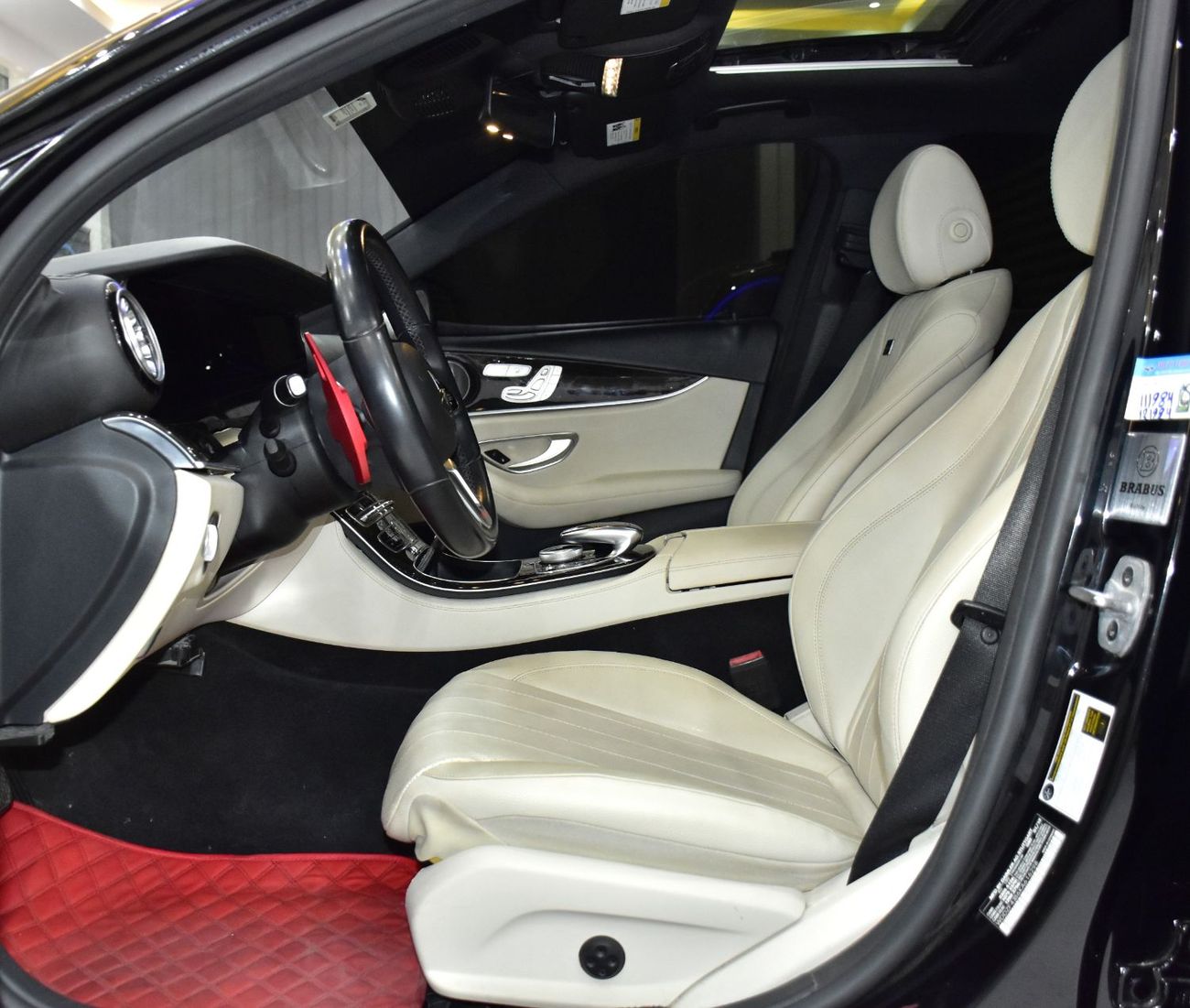 مرسيدس بنز E300 EXCELLENT DEAL for our Mercedes Benz E300 ( 2019 Model ) in Black Color American Specs