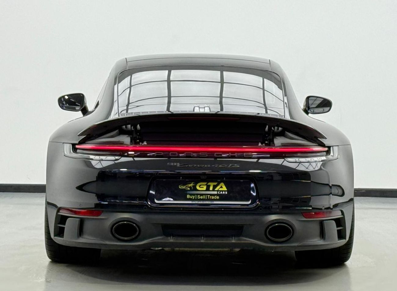 Porsche 911 Carrera 4GTS 3.0L (450 HP) Coupe