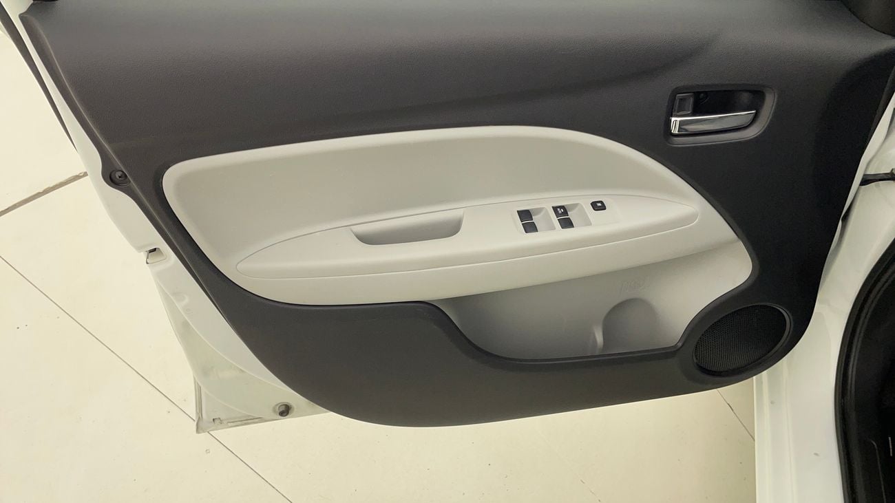 ميتسوبيشي اتراج GLX HIGHLINE 1.2 | بدون دفعة مقدمة | اختبار القيادة في المنزل