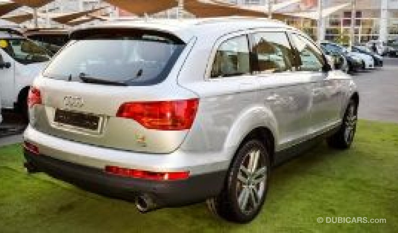 Audi Q7 Gulf - panorama - screen - alloy wheels - sensors - without accidents