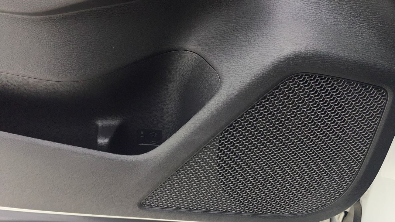 ميتسوبيشي آوتلاندر PREMIUM LAUNCH EDITION 2.5 | بدون دفعة مقدمة | اختبار القيادة في المنزل