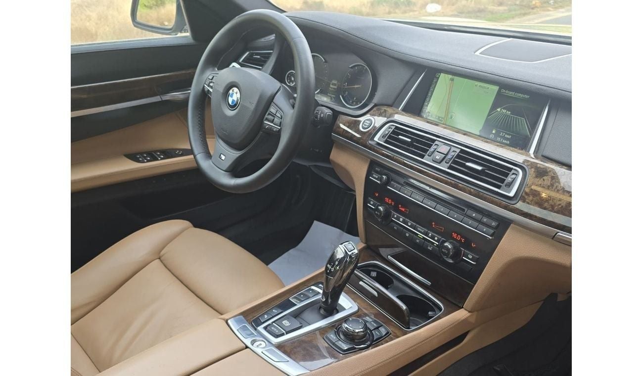 BMW 730Li Middle East Edition 4.0L BMW 730 LI 2013 GCC FULL OPITION // PERFECT CONDITION