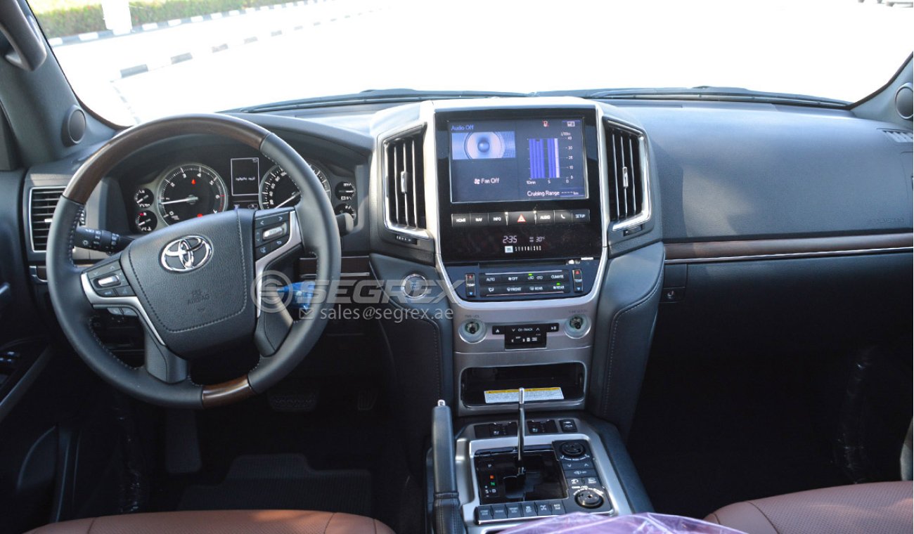 Toyota Land Cruiser VXS 5.7 GRAND TOURING SPORT - تصدير خارج الخليج