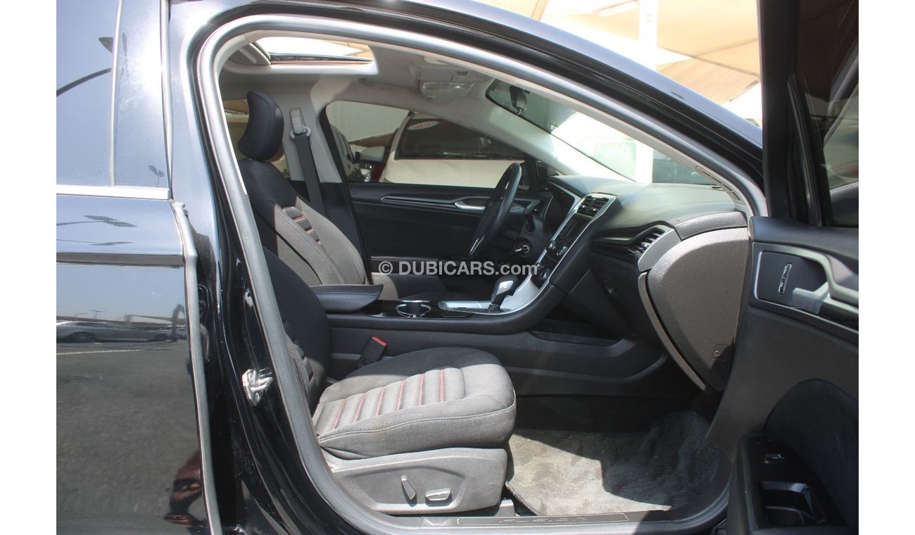 Ford Fusion SEL ACCIDENTS FREE- ORIGINAL PAINT - GCC - SUNROOF - CAR IS IN PERFECT CONDITION INSIDE OUT - GCC