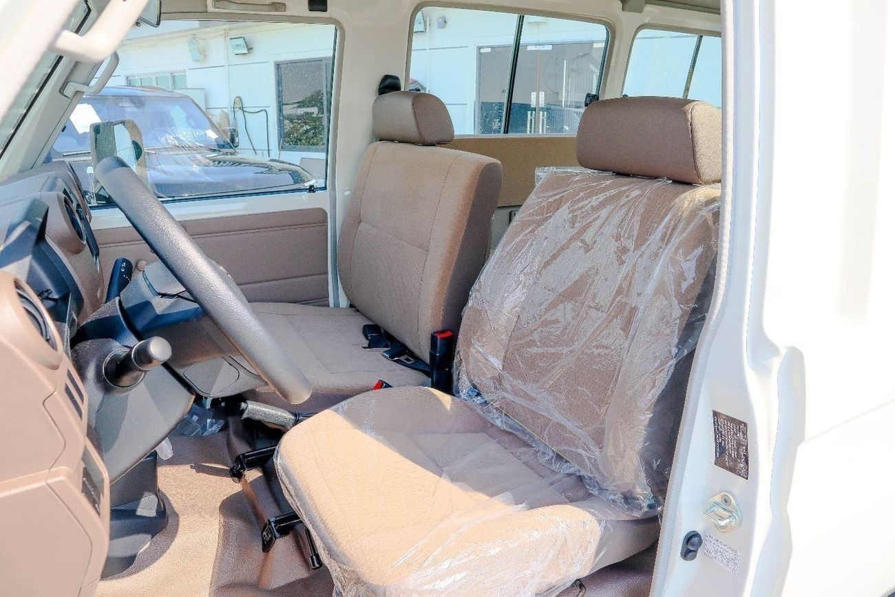 تويوتا لاند كروزر 70 Toyota Land Cruiser Hardtop 3-Door LC78 2.8L Diesel (2025 Model -