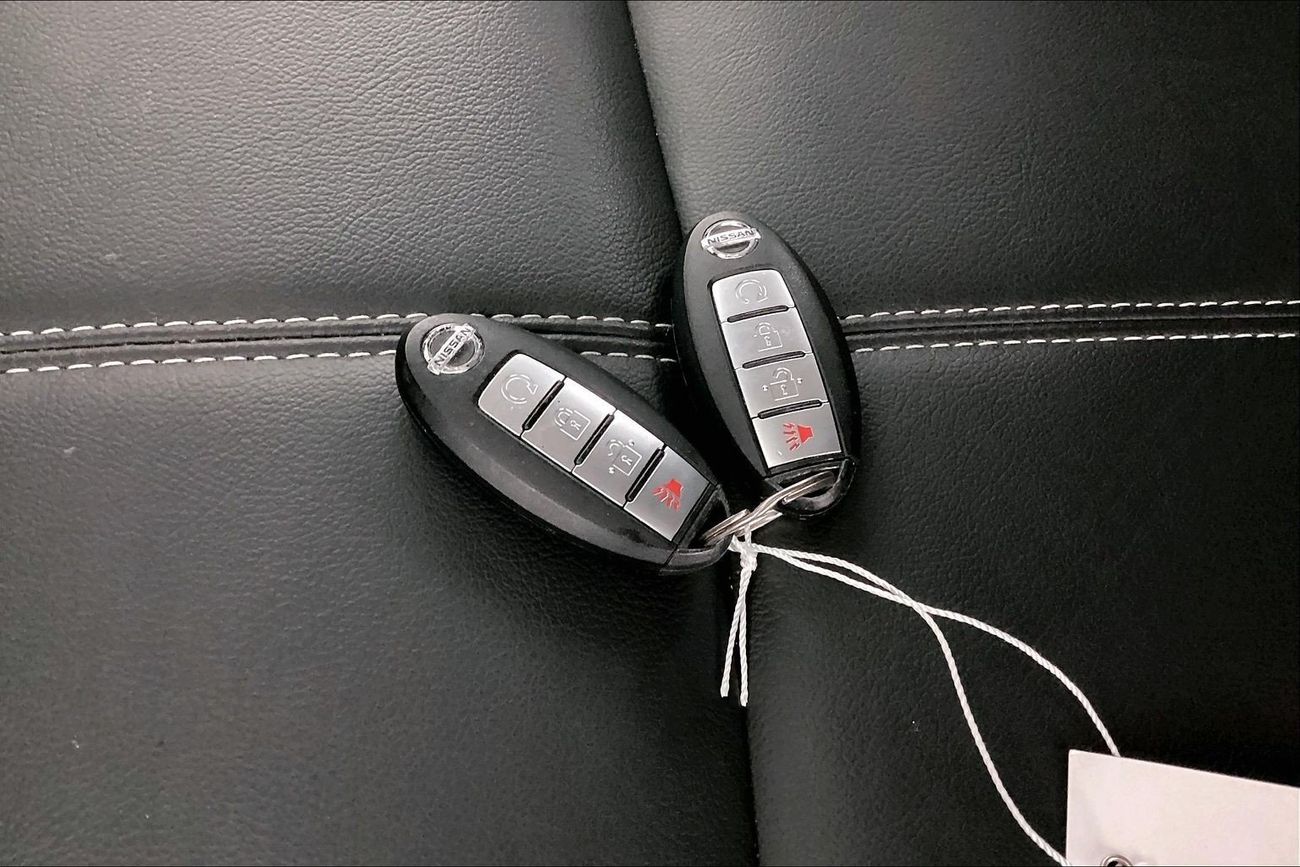 نيسان إكستيرا Titanium | شامل الضمان | 0 ﺪﻔﻋﺓ ﺃﻮﻟﻯ