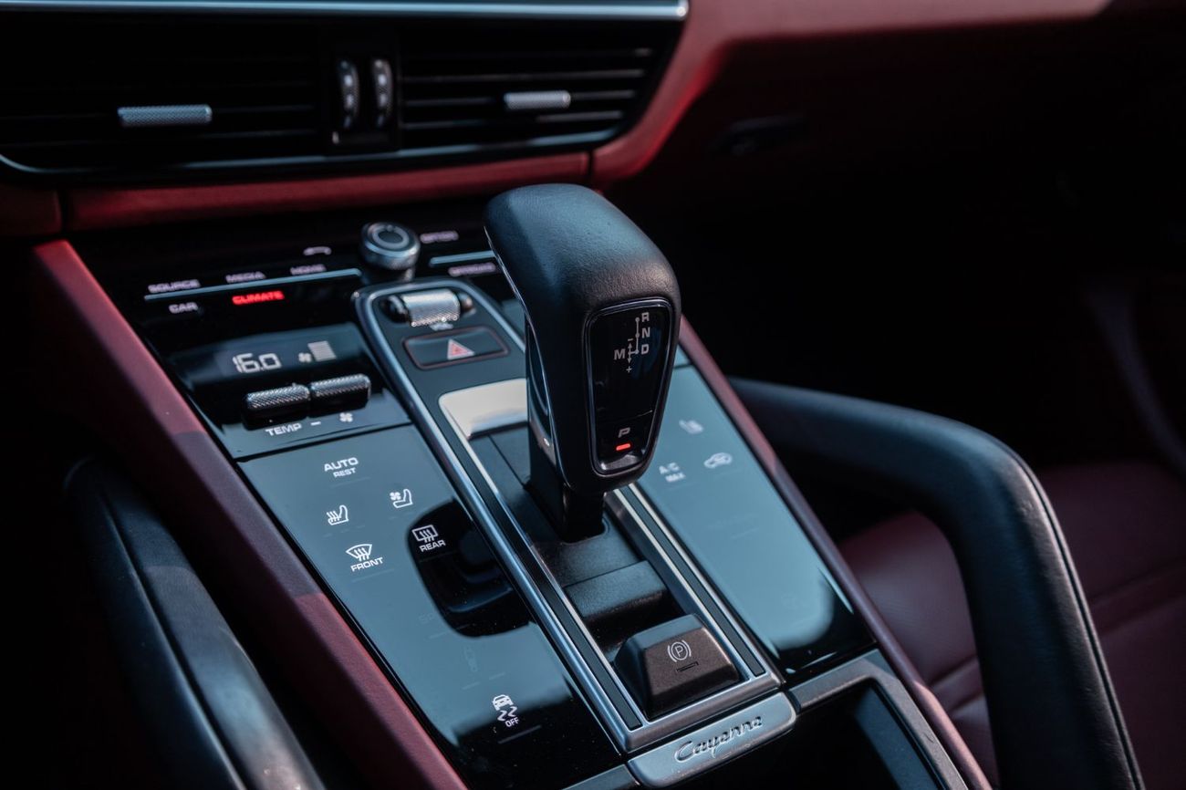 Porsche Cayenne Platinum Edition