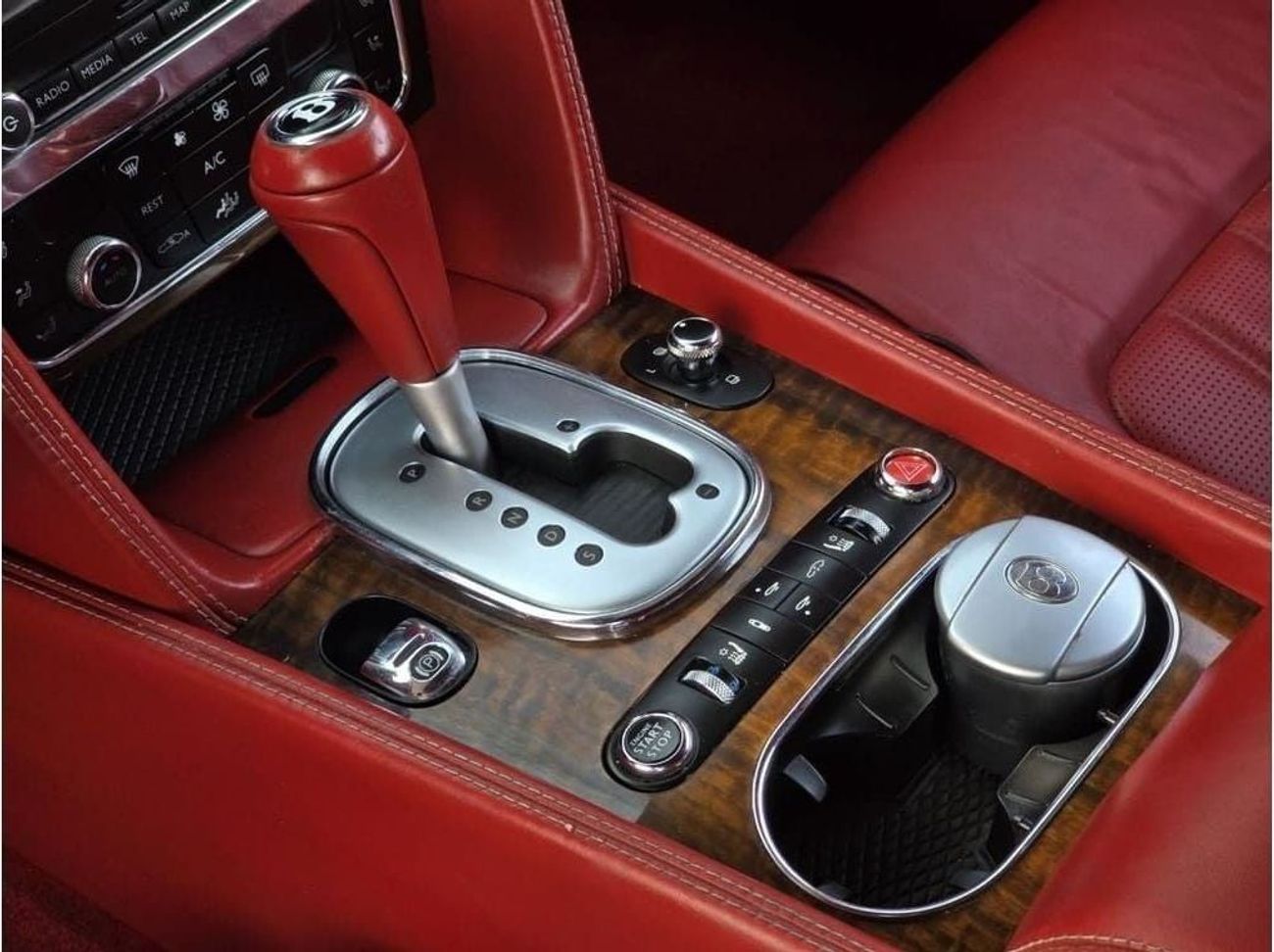 Bentley Continental GT GT 6.0L (552 HP)