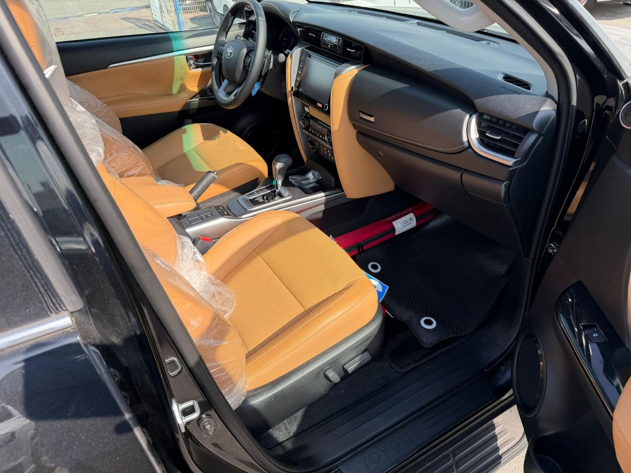 تويوتا فورتونر 4.0L VXR V6 PETROL AUTOMATIC TRANSMISSION