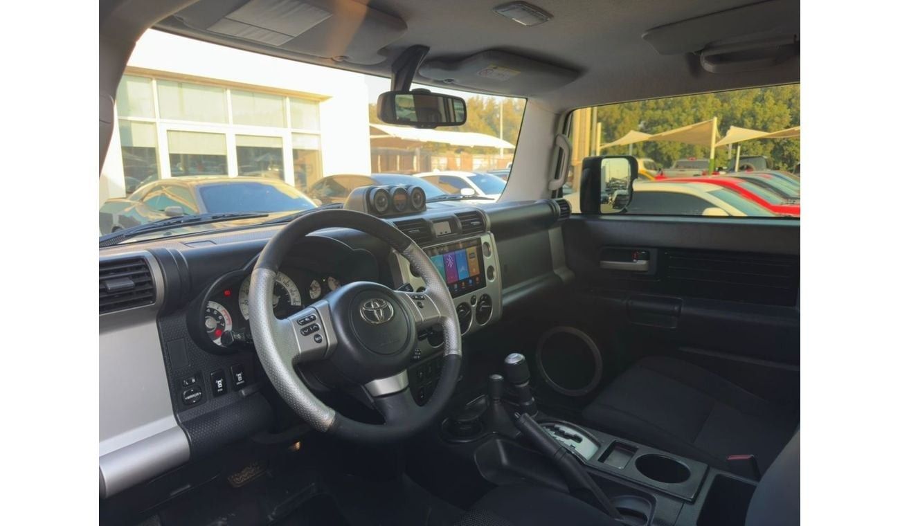 تويوتا إف جي كروزر TOYOTA FG CRUISER 2013 GCC FULL OPTION PERFECT CONDITION