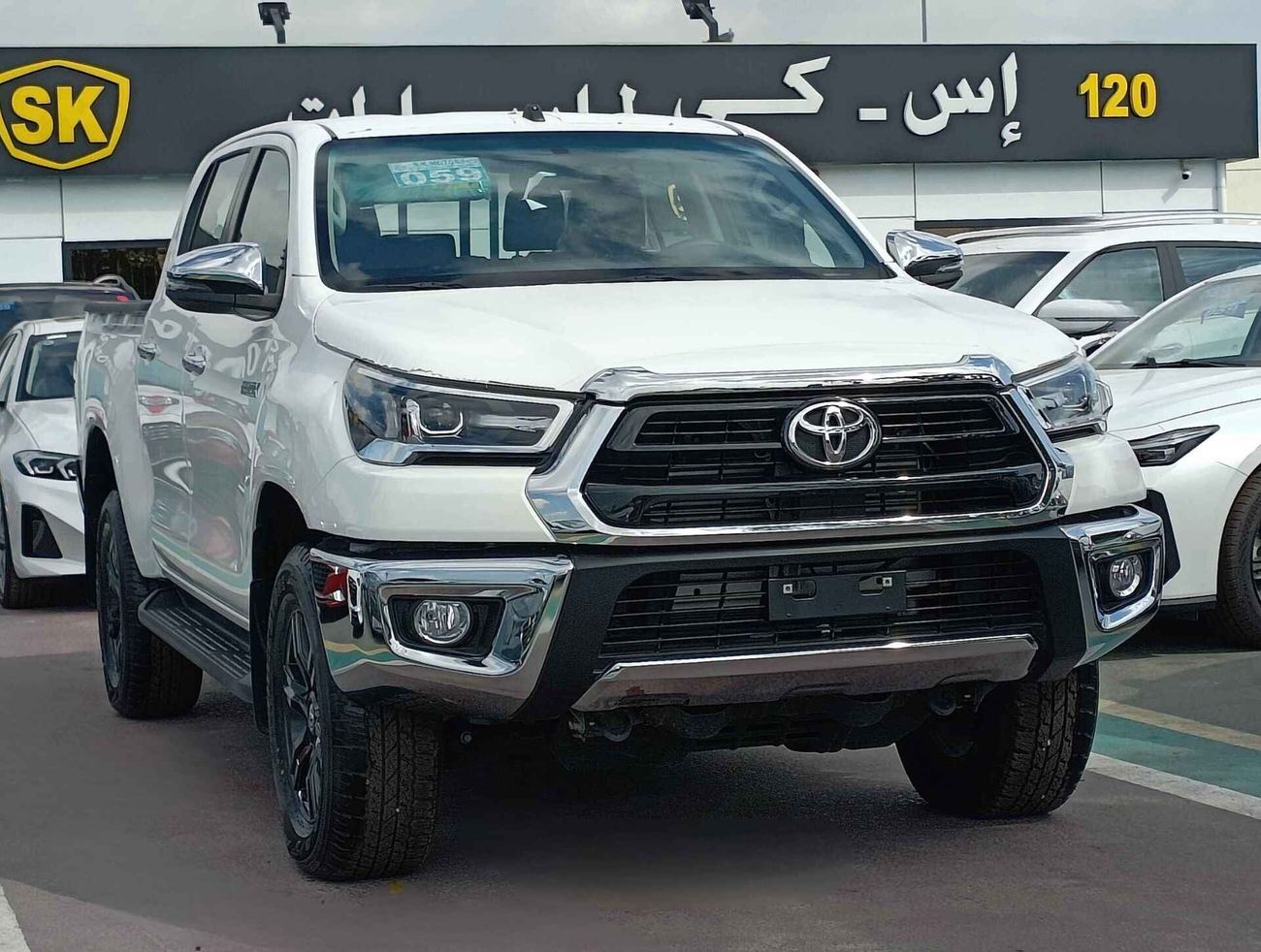 Toyota Hilux Wide Body, 2.4L Diesel, 4X4, M/T, Power lock / Windows / SPECIAL PROMOTION (CODE # HDDWMM2)