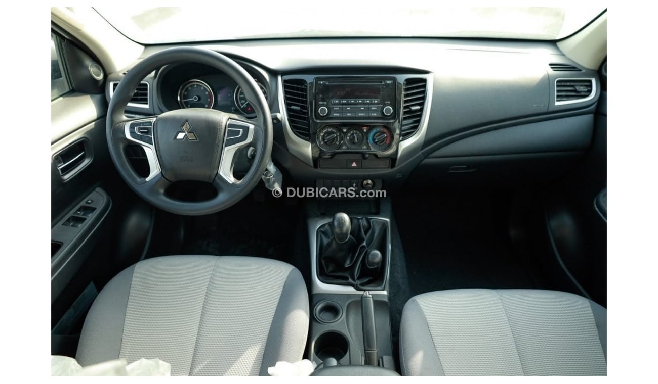 Mitsubishi L200 Mitsubishi L200 petrol 2023 basic option Manual