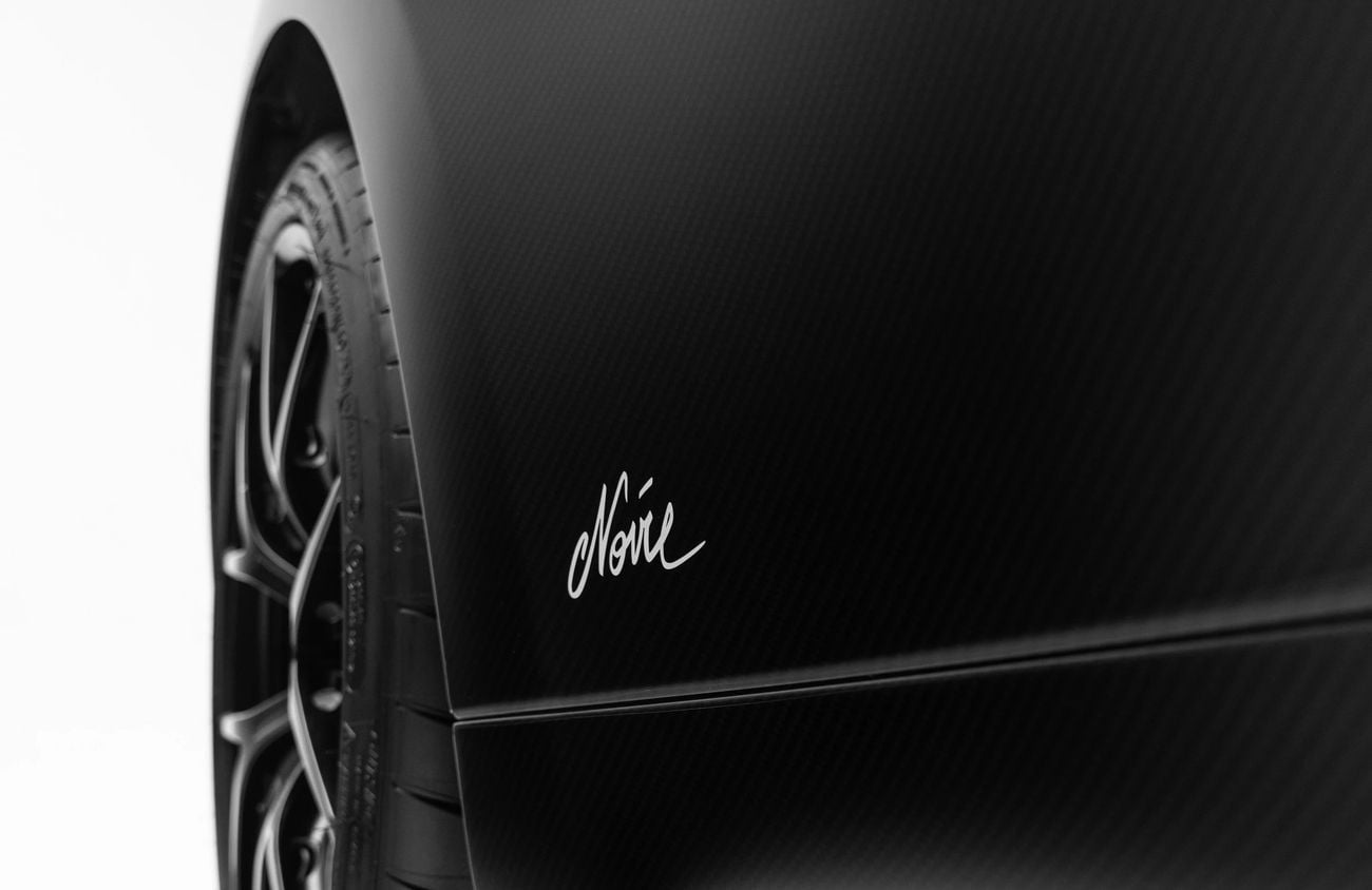 بوغاتي شيرون SPORT 8.0L W16 Quad-Turbocharged Engine
