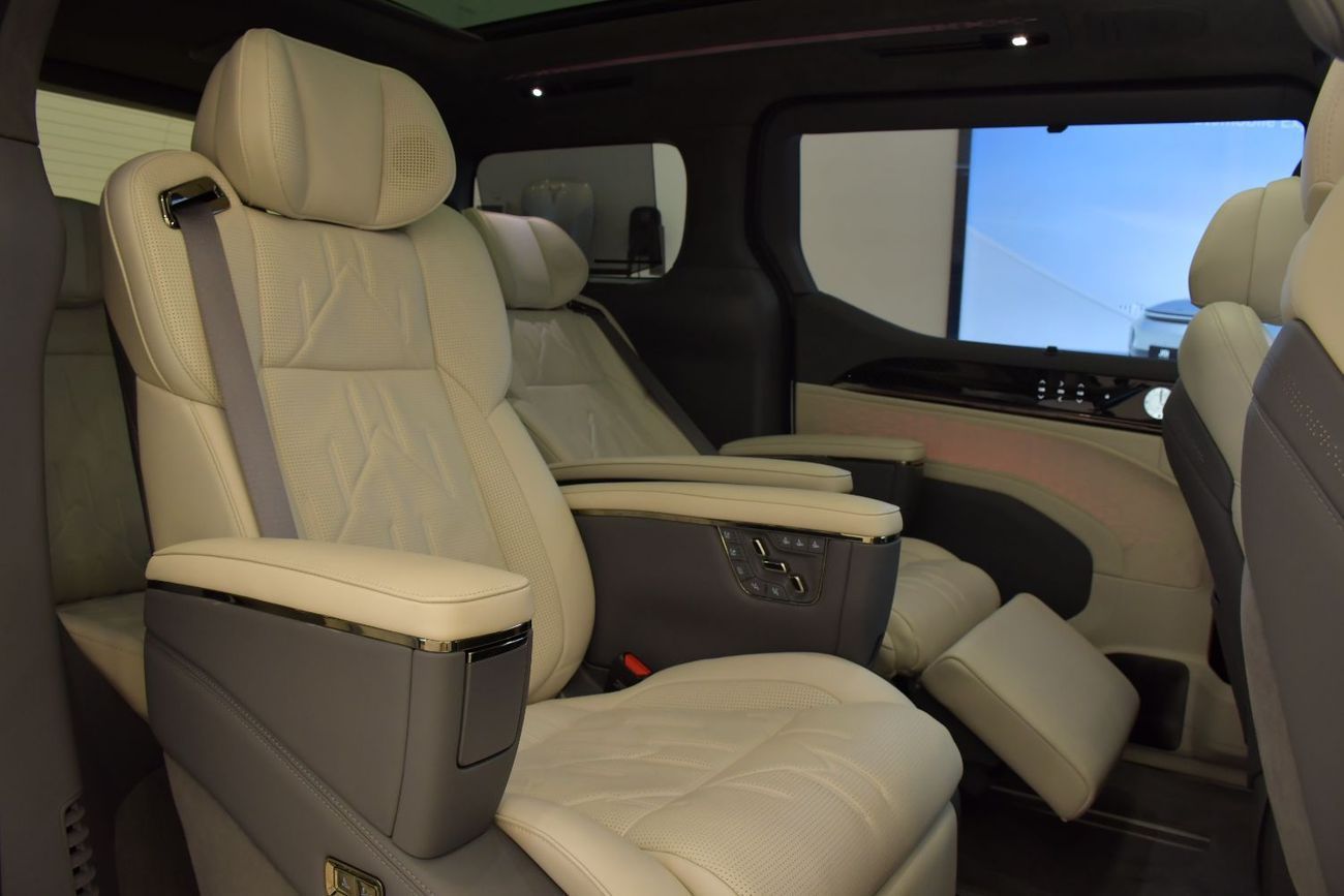 زيكر 009 Glorious Collector's Edition 4WD 108kWh