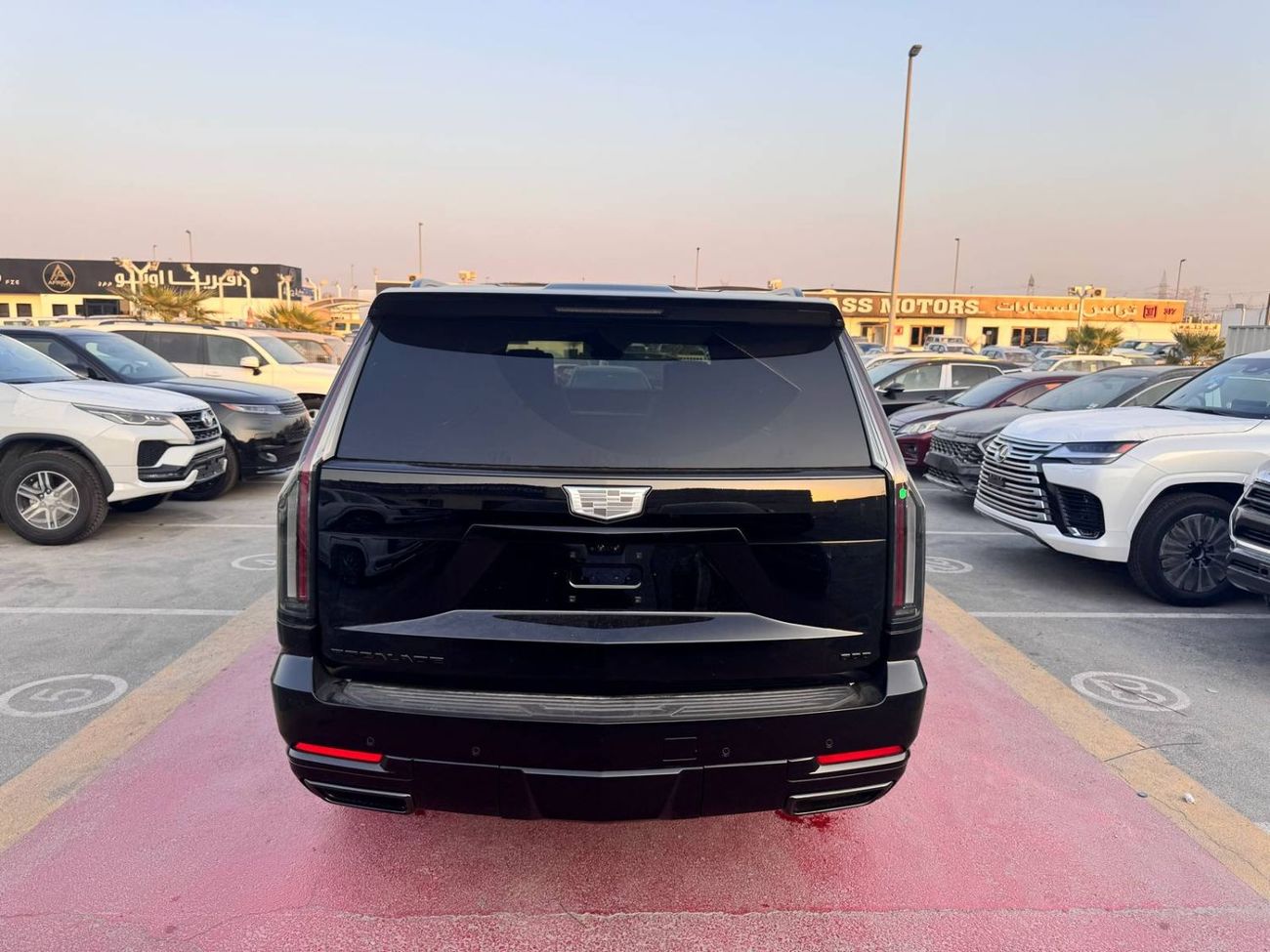 Cadillac Escalade Sport Platinum 6.2L AWD ESV