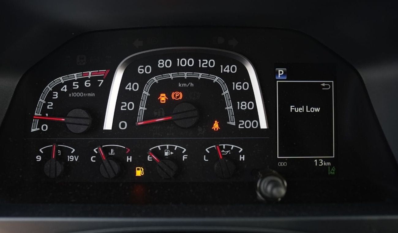 Toyota Land Cruiser 70 TOYOTA LC76 5DOORS PETROL 4.0L A/T MODEL 2025 40TH ANNIVERSARY FULL OPTION