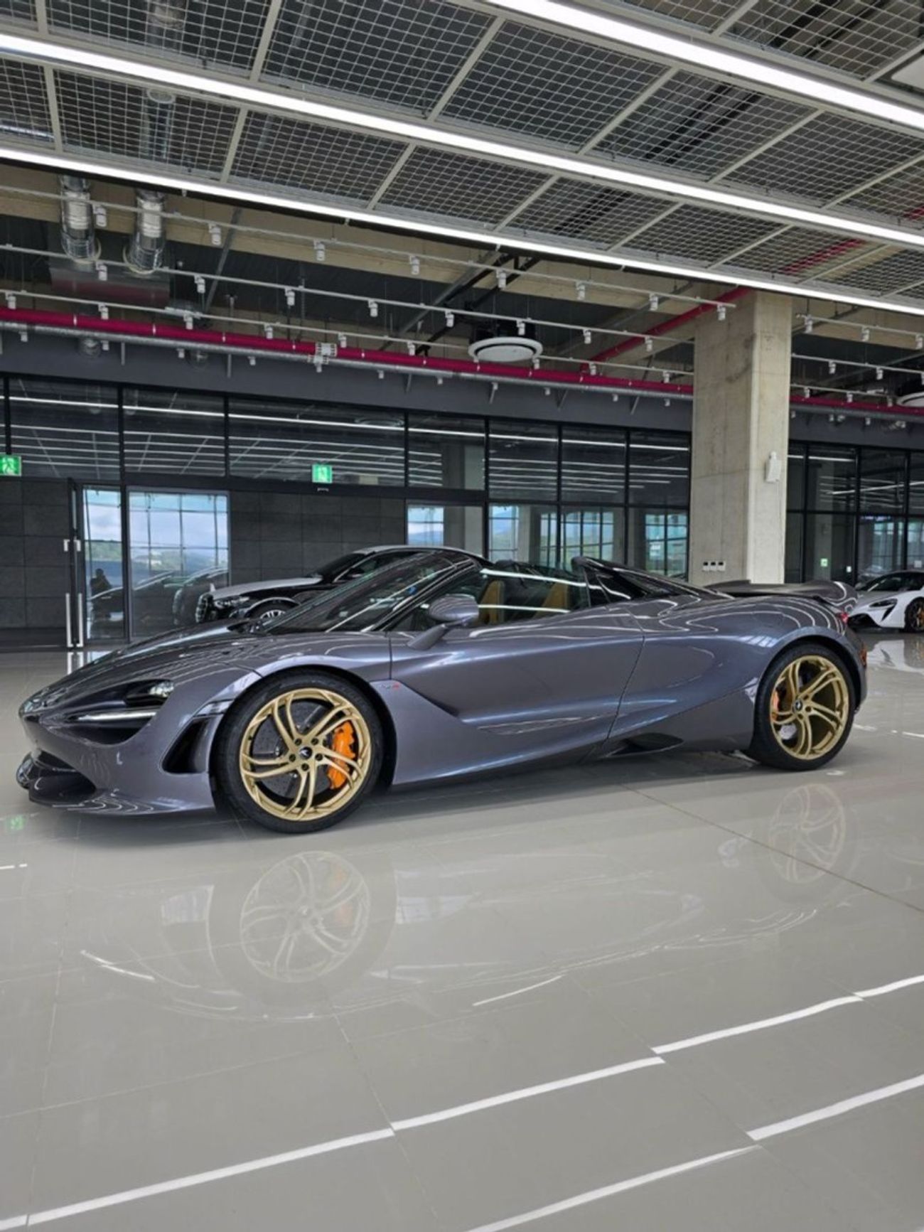 مكلارين 750S سبايدر Brand New McLaren 750S Spider