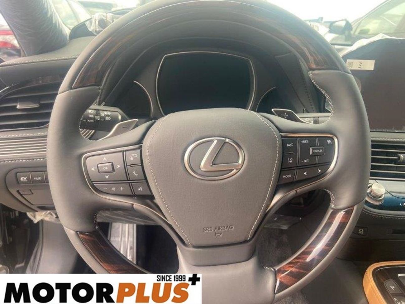 Lexus LS500 HYBRID EXCLUSIVE AWD with "Ottoman Seat”