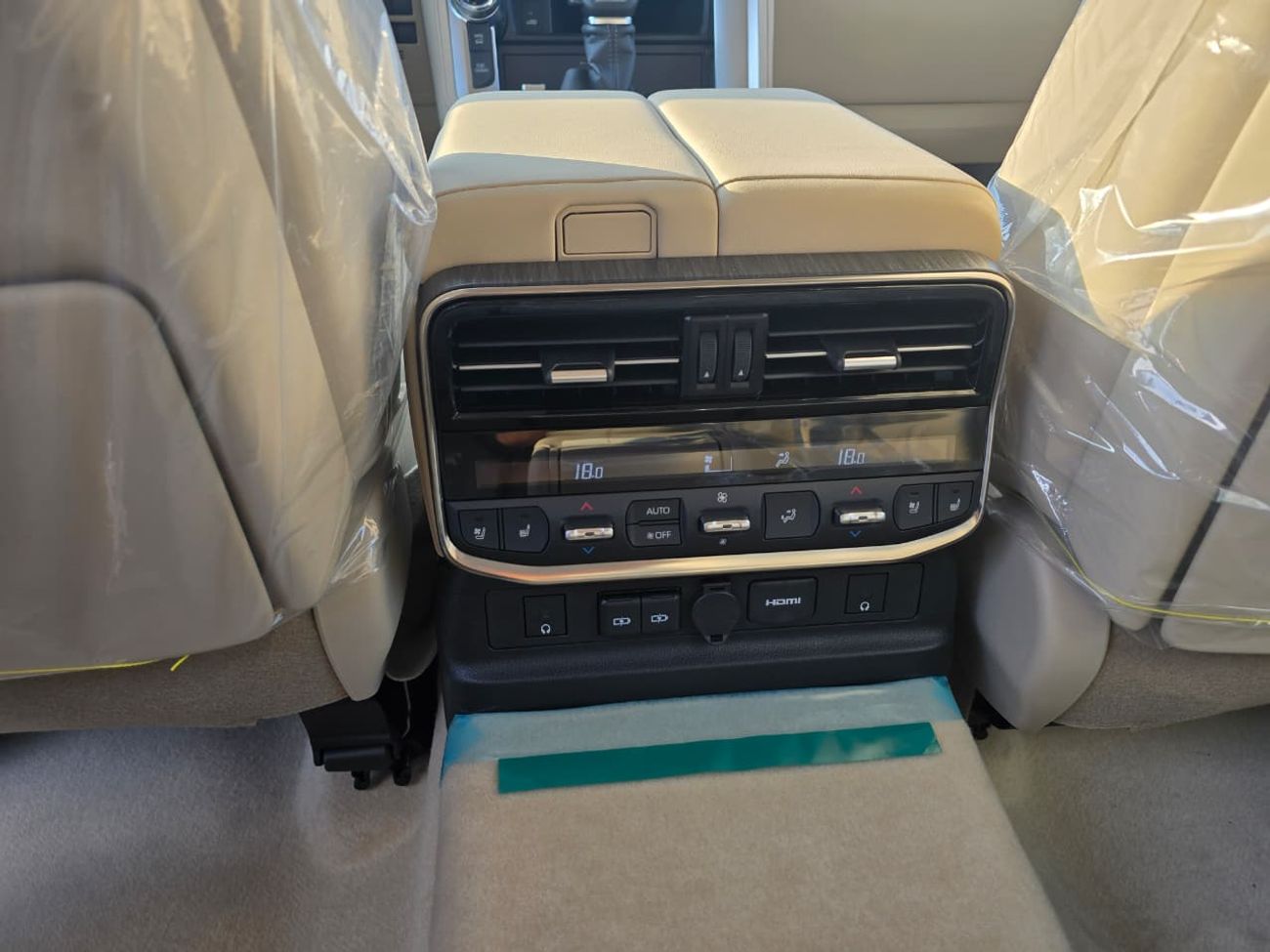 تويوتا لاند كروزر 3.5T VXR Hybrid