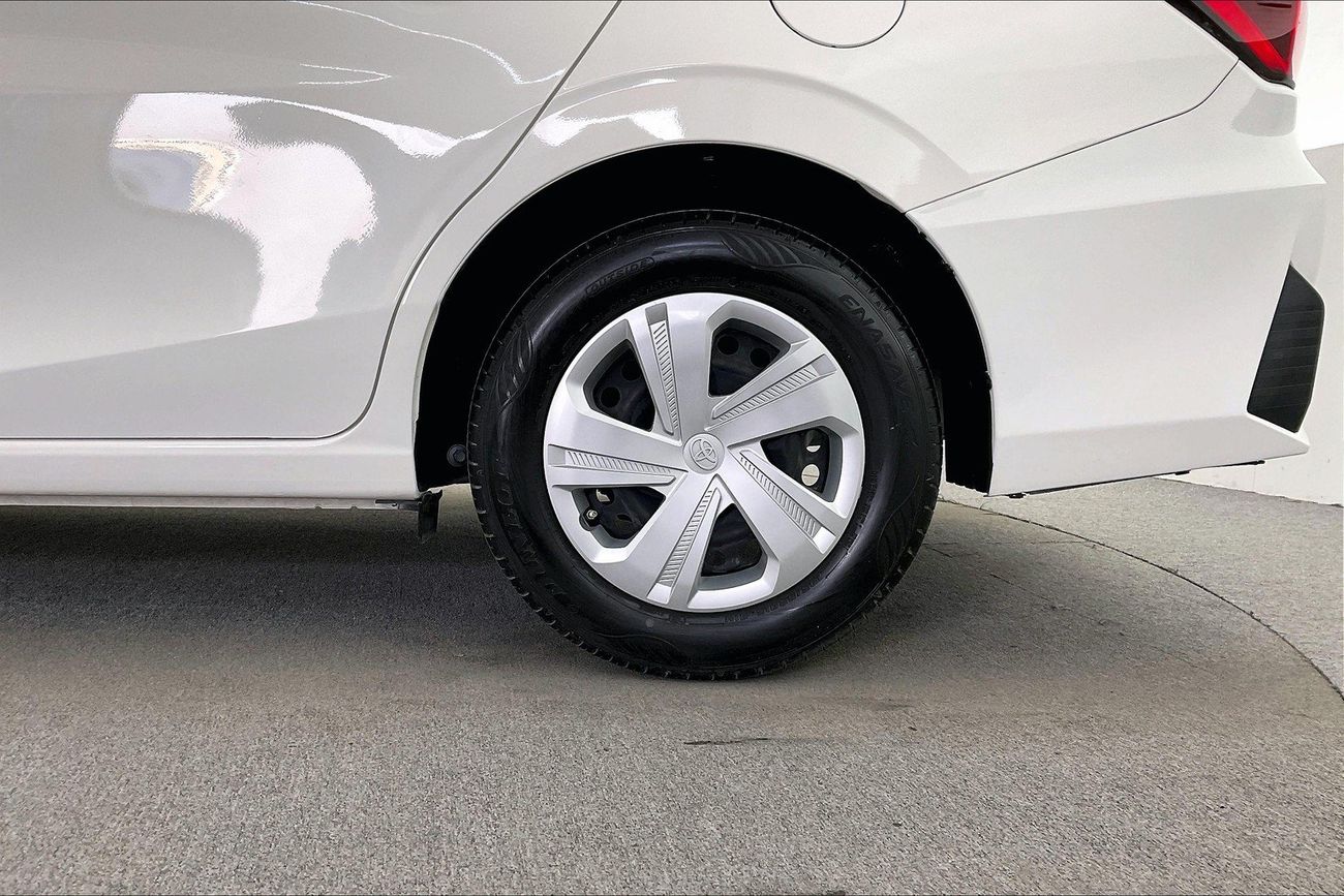 Toyota Yaris E | Guaranteed Warranty | 0 Down Payment