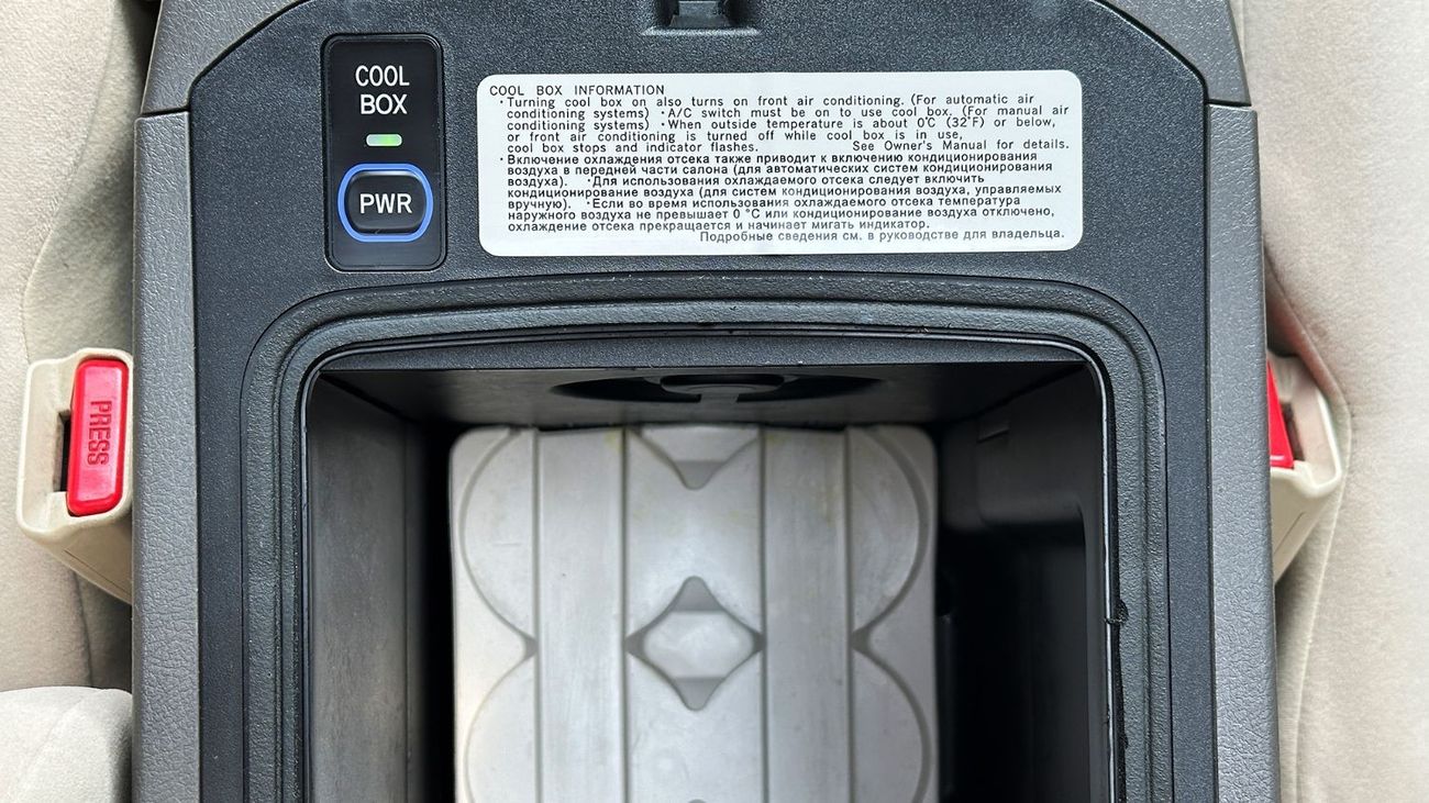 Toyota Prado GXR 4.0L 4WD V6 Low Mileage GCC in Perfect Condition