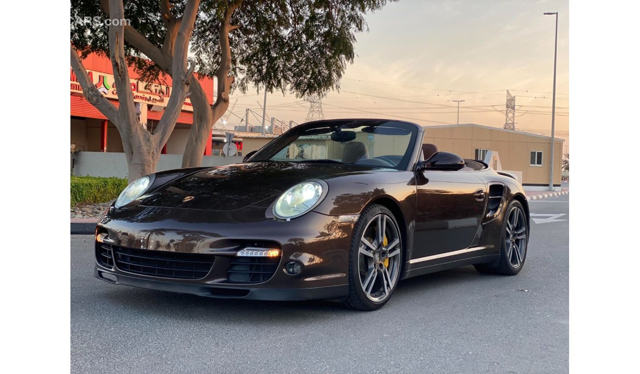 Porsche 911 Turbo GCC SPEC NEAT AND CLEAN