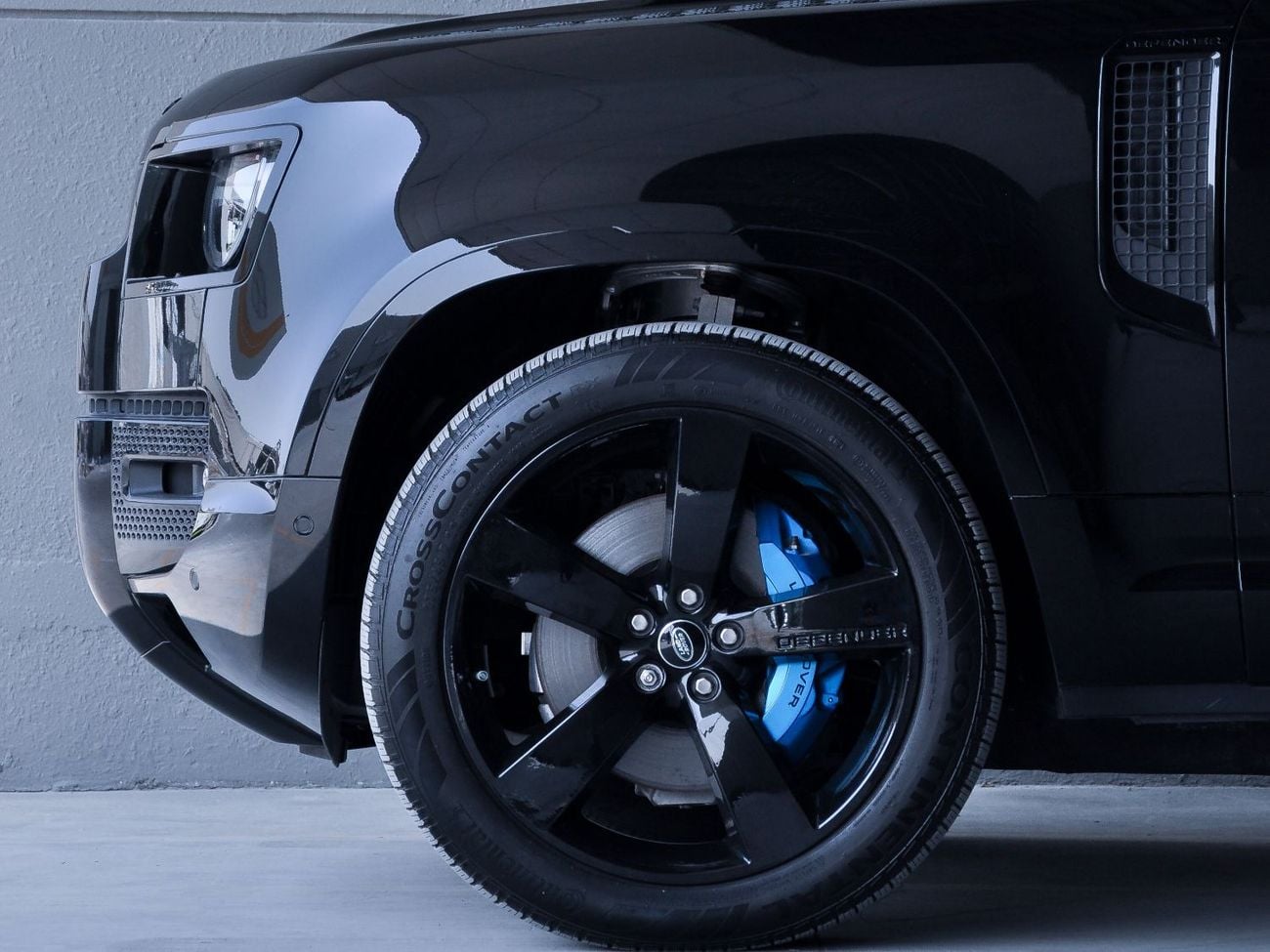 لاند روفر ديفندر 90 X P525 5.0L