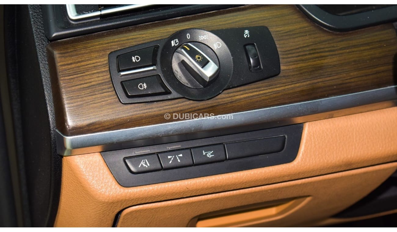 BMW 750Li BMW 750 GCC ORIGINAL PAINT ACCIDENT FREE V8 TWIN TURBO