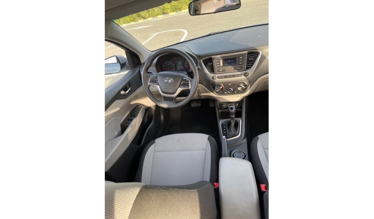 Hyundai Accent GL Hyundai Accent  (GCC  _ SPEC) - mobile 2020 - VERY GOOD CONDITION