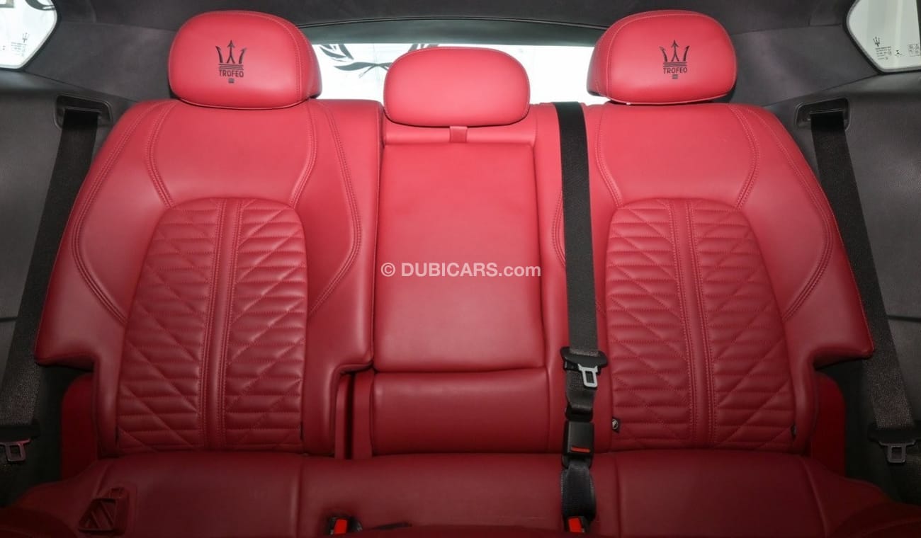 مازيراتي ليفونت MASERATI LEVANTO TROFEO 2019 GCC WITH WARRANTY AND CONTRACT SERVICE