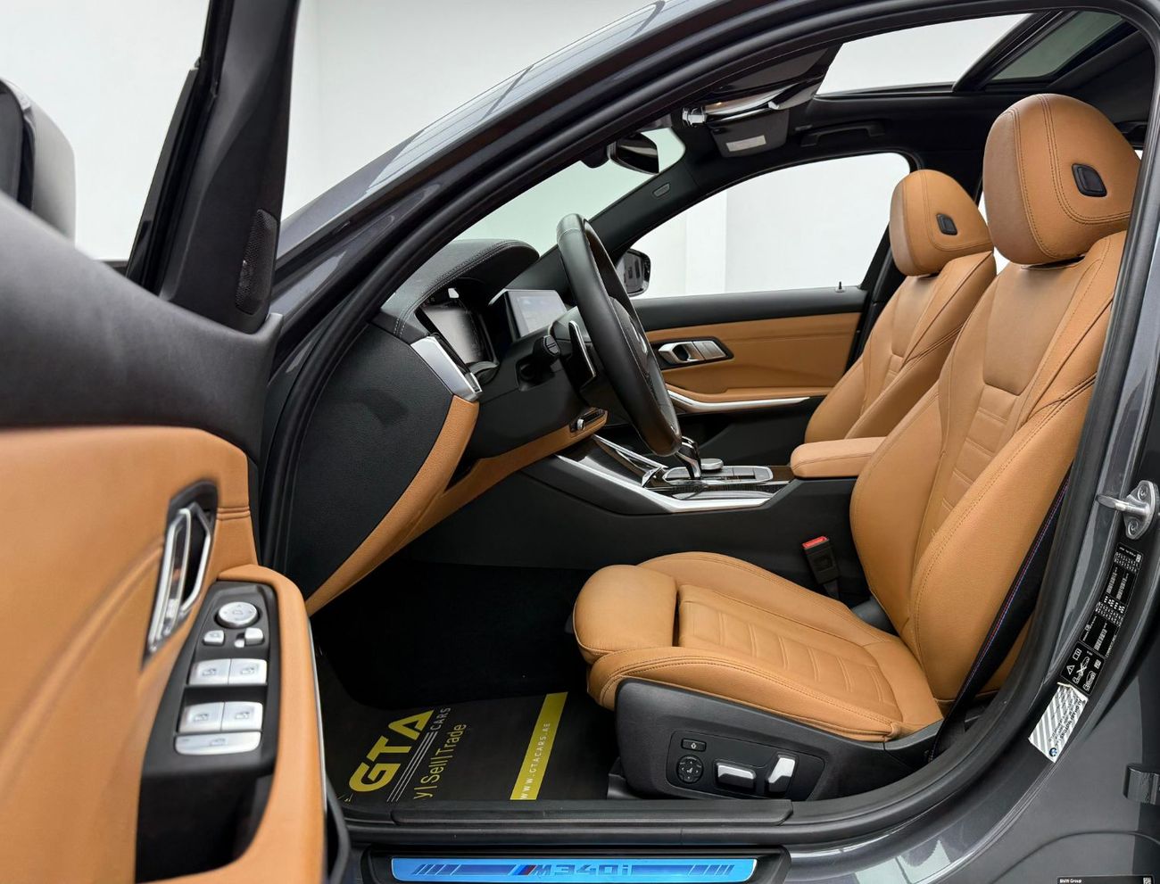 بي أم دبليو M340i Std 3.0L 2021 BMW M340i xDrive, 2025 BMW Warranty, 2026 BMW Service Pack, Excellent Condition, GCC